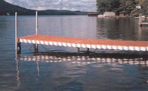 Taylor Made Wave Dock Edging - 5" Tall x 1/4" Thick - 25' Roll - PVC Taylor Made Boat Dock ...