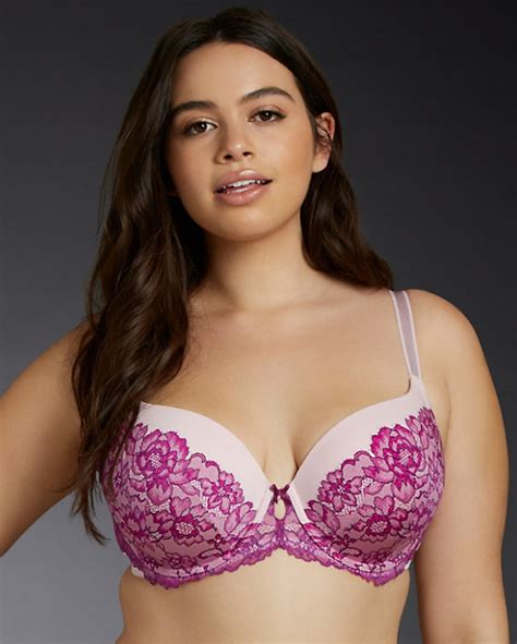 11 Plus Size Molded Cup Bras For The Ultimate Support & Comfort