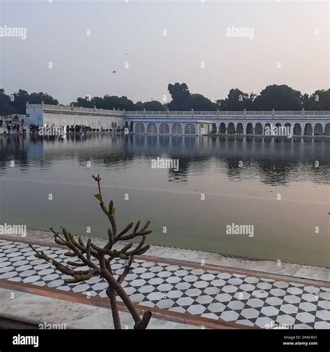 Gurdwara Bangla Sahib is the most prominent Sikh Gurudwara, Bangla Sahib Gurudwara inside view ...