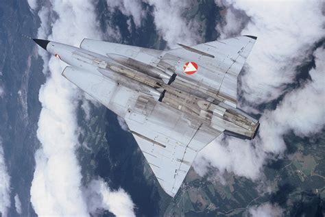 Global War Birds: Saab 35 Draken Wallpapers & Specifications