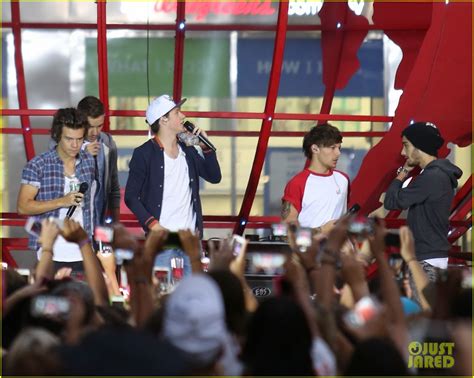 Full Sized Photo of one direction today show concert series watch now ...