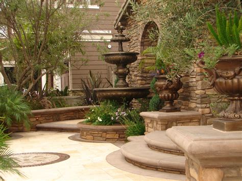 21 Patio Italian Courtyard Garden Ideas You Cannot Miss | SharonSable