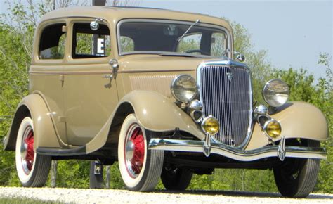 1934 Ford Model 40 | Volo Museum