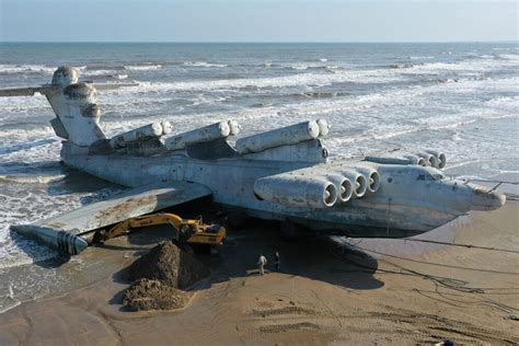 The Caspian Sea Monster - Soviet Union's Odd Half Boat Half Plane