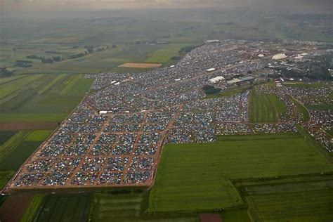 Rock am Ring festival cancelled after lightning strikes