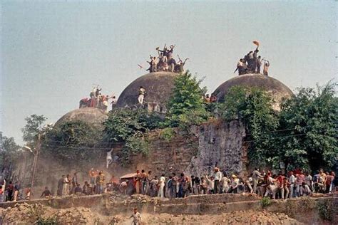 Placing of idols inside Babri Mosque in 1949 led to Ayodhya litigation: SC - The Statesman