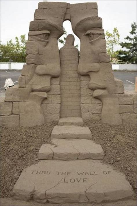 Awesome Sand Sculptures - Barnorama