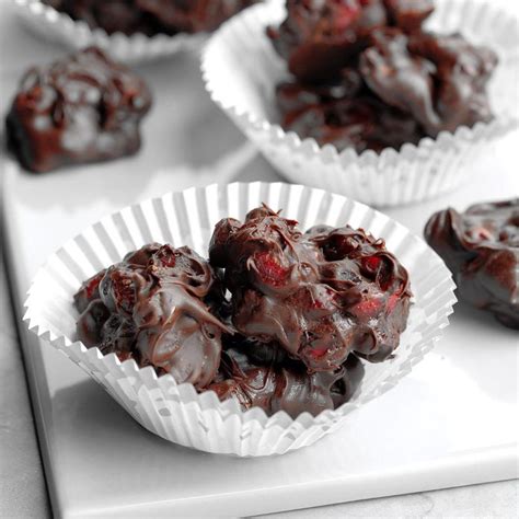 Our 12 Best Chocolate-Covered Fruit Recipes You'll Love