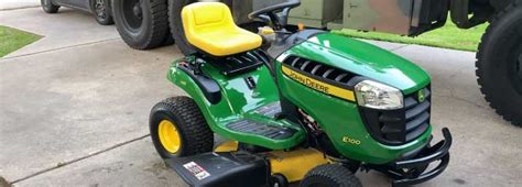 John Deere E100 Reviews 2021 For Serious Lawn Tractor Enthusiasts