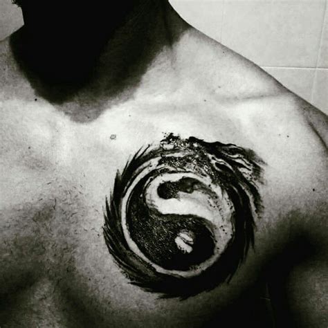 Tatuajes de yin yang para hombres