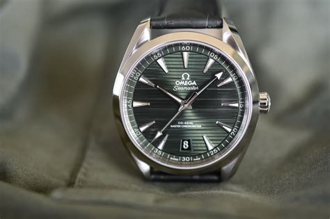 Omega Seamaster Aqua Terra 150m Master Chronometer Green // Review