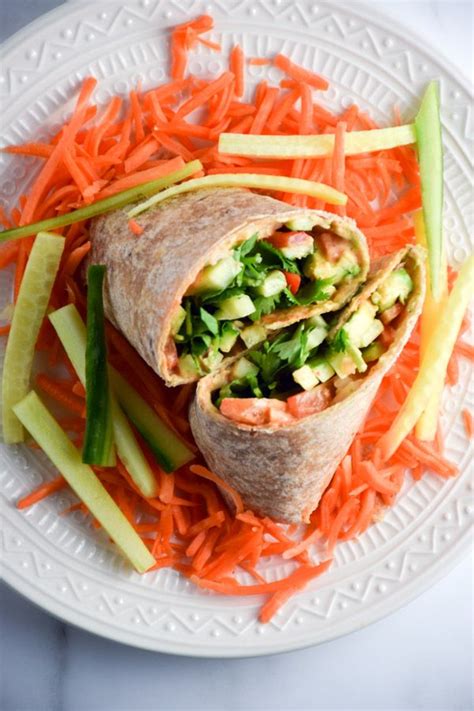 Vegan Hummus Wrap with Sriracha Sauce | Recipe | Oil free vegan recipes, Vegan hummus, Oil free ...