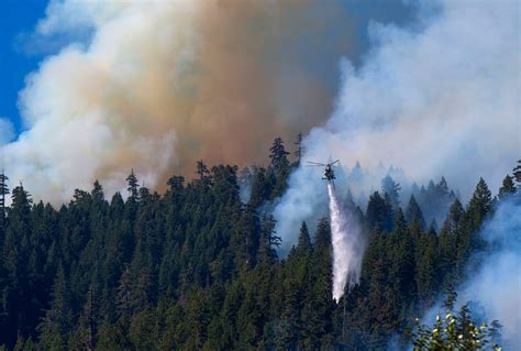 Oregon wildfires: Lookout, Bedrock fire updates; how to help evacuees