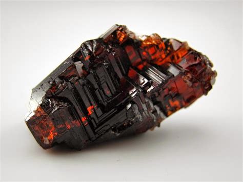 Crystals and Gemstones: Garnet Healing Properties