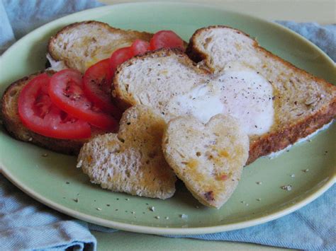 Curly Girl Kitchen: Egg in the Bread - a cute and simple presentation for Eggs and Toast