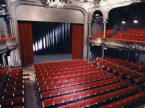 La Cigale - Theatre in Paris - Shows & Experiences