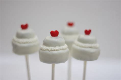 DIY Wedding Favors - Cake Pops - New Jersey Weddings