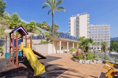 Oasis Park Splash Hotel, Calella, Costa Brava, Spain. Book Oasis Park ...