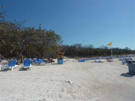 Little Stirrup Cay | Beach at Little Stirrup Cay, Bahamas | Rowan Jacobs | Flickr