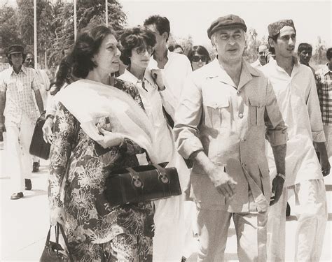 The Bhuttos and me: a lifetime of politics and funerals - DAWN.COM