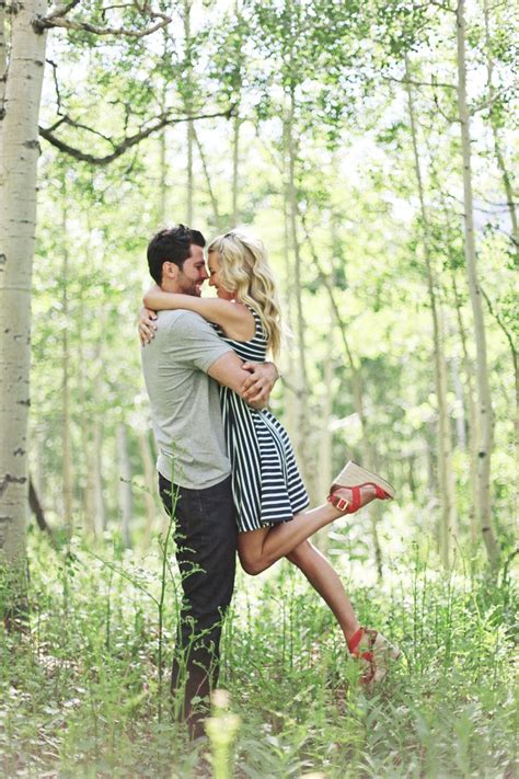 Creative, Romantic, and Original Engagement Picture Ideas | The Yes Girls