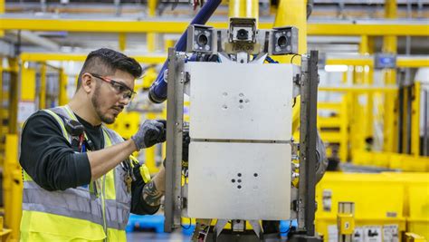 Amazon Partners with MIT to Study the Impact of Robots on Jobs | Robots.net