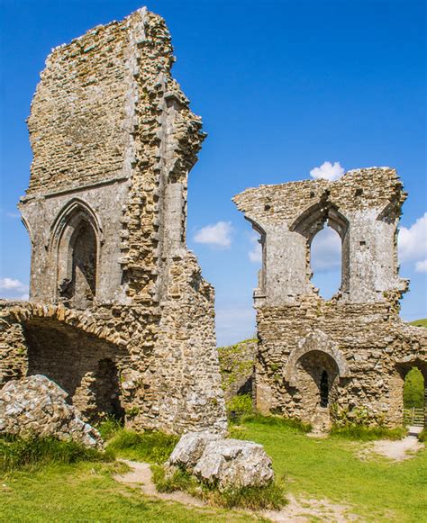 Built in the 11th century by William the Conqueror, Corfe Castle was demolished during the ...