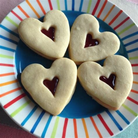 Jam-filled butter biscuits | Hello! Hooray!