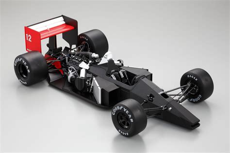 Senna McLaren MP4/4 | 1:8 Model Car | Full Kit | ModelSpace