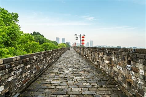 Premium Photo | Ancient chinese city walls