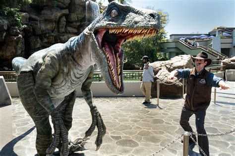 Meet the new dinosaurs roaming Universal Studios Hollywood’s all-new ...