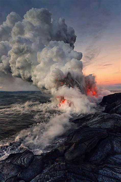 Hawaiian Underwater Volcano | Volcano Erupt