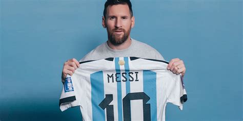 Lionel Messi 2022 FIFA World Cup-Worn Argentina Jerseys Sotheby's | Hypebeast