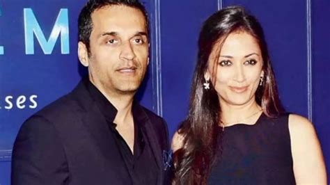 Swades actress Gayatri Joshi and husband Vikas Oberoi meet with a car accident in Italy | IWMBuzz