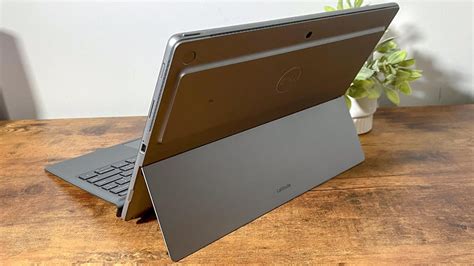 Dell Latitude 7320 Detachable review: A very good Surface Pro alternative