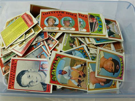 Lot # 72 Large grouping of VINTAGE sports cards - Movin On Estate Sales