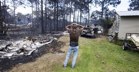 Eastpoint fire: "Controlled burn" in Florida accidentally torches dozens of homes across 800 ...