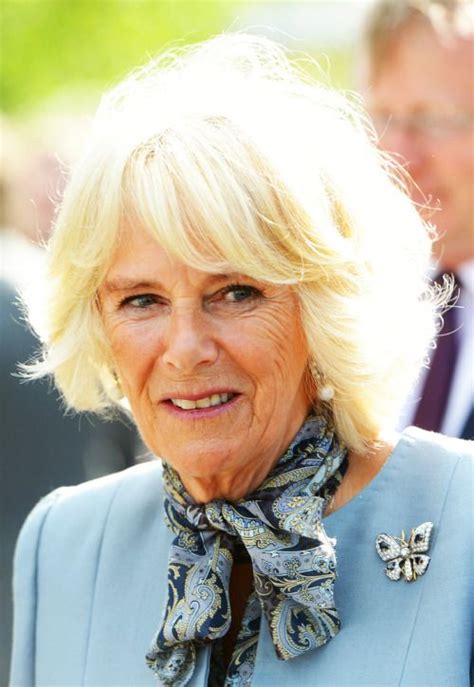 The Royal Watcher | Jolies tenues, Camilla, Tenue