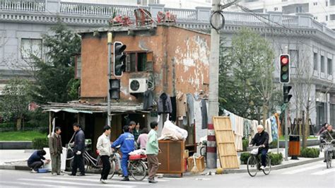 The Odd Case of Chinese Nail Houses | Mental Floss