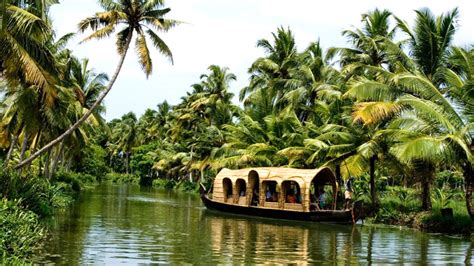 Aqua Tourism in Kottayam | Kerala Tourism