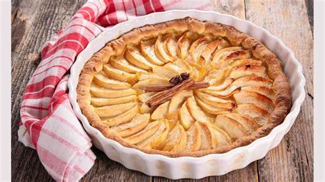 Tarte aux pommes à l'alsacienne : découvrez les recettes de cuisine de Femme Actuelle Le MAG