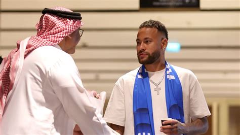 Neymar arrives in Saudi Arabia after signing for Pro League side Al ...