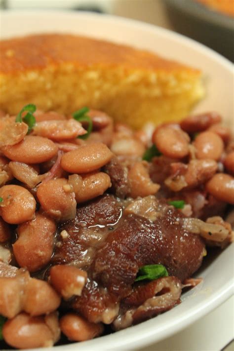 slow cooker pinto beans and ham hocks