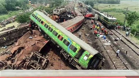 Odisha train accident: Coromandel Express entered loop line, hit goods ...