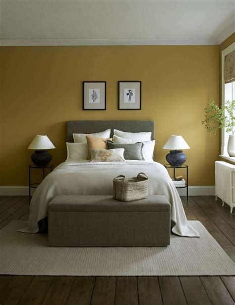 40 Relaxing Bedroom Paint Colour Ideas with Dark Furnitures | Relaxing ...