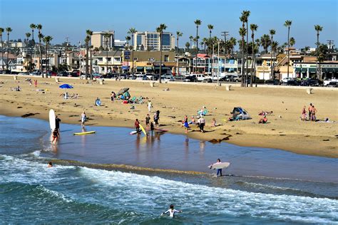 Sandy Beach on Balboa Peninsula in Newport Beach, California - Encircle ...