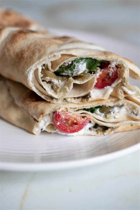 Labneh Pita Sandwich - The Matbakh