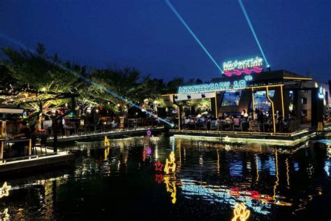 Waterside Karaoke Restaurant Reels