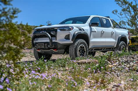 2023 Chevy Colorado ZR2 Review: True Capability, Now With a Nice Interior | GearJunkie