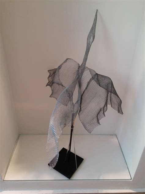 wire mesh sculpture by Orna Feliks, stork bird